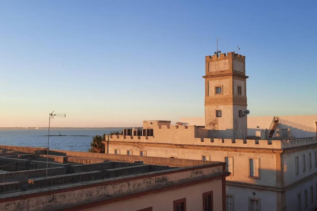 Appartement Atico En El Centro Al Lado De La Playa à Cadix Extérieur photo